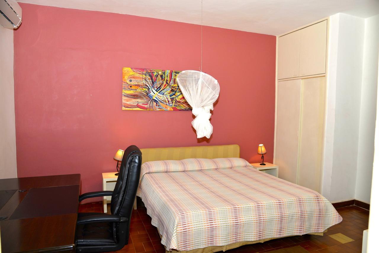 Hotel La Coccinelle Bamako Room photo